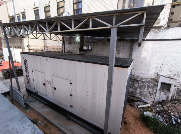 Gerador de Energia STEMAC 700 kVA ano 2010 - 700 kVA - Outros