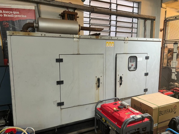 Gerador de Energia STEMAC 150 kVA ano 2001 - 150 kVA - Outros