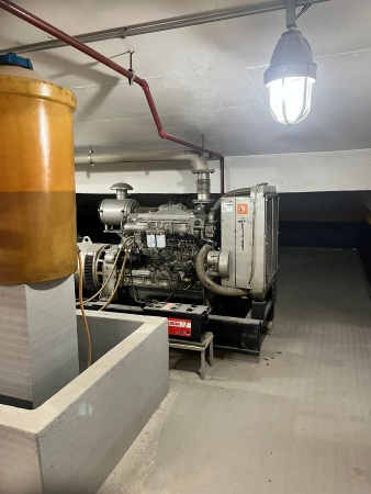 Gerador de Energia Polidiesel 100 kVA ano 2005