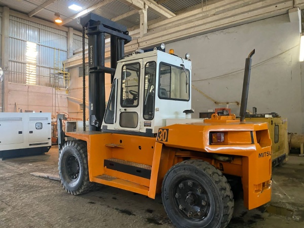 Empilhadeira Mitsubishi 10 TONELADAS DIESEL