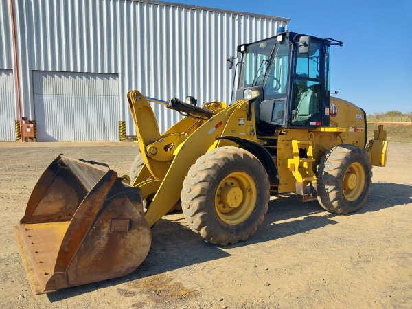Pá Carregadeira Caterpillar 920K ano 2020