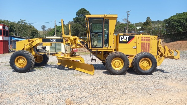 Motoniveladora Caterpillar 140 K ano 2010