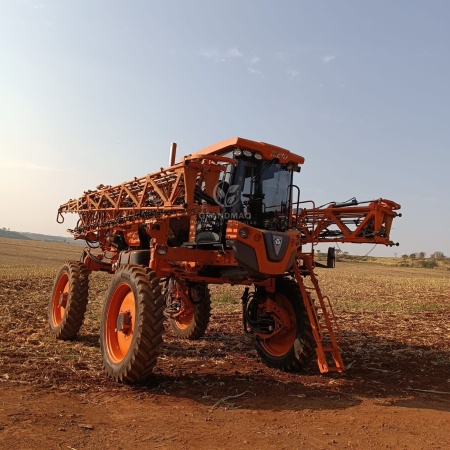 Pulverizador Autopropelido Jacto Uniport 3030 ano 2012 - Máquinas Agrícolas