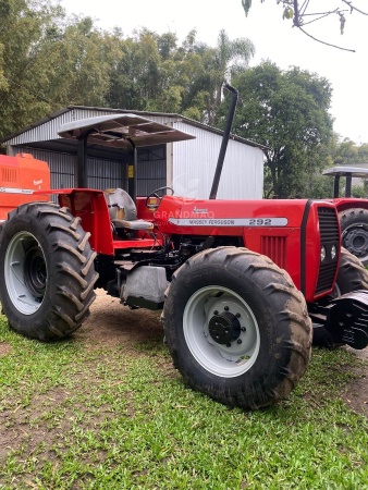 Trator Massey Ferguson MF 292