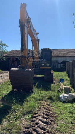 Escavadeira JCB JS160 ano 2013