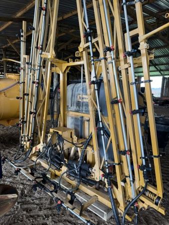 Pulverizador Gaurus 800 ano 2022