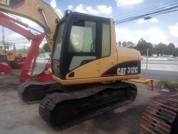 Escavadeira Caterpillar 312C ano 2003