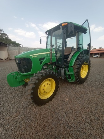 Trator John Deere 5078 E ano 2018 - 5078 E - Máquinas Agrícolas