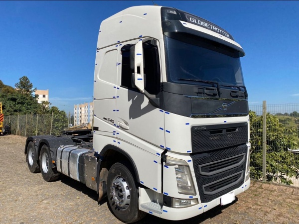 Caminhão Volvo FH 540 ano 2016