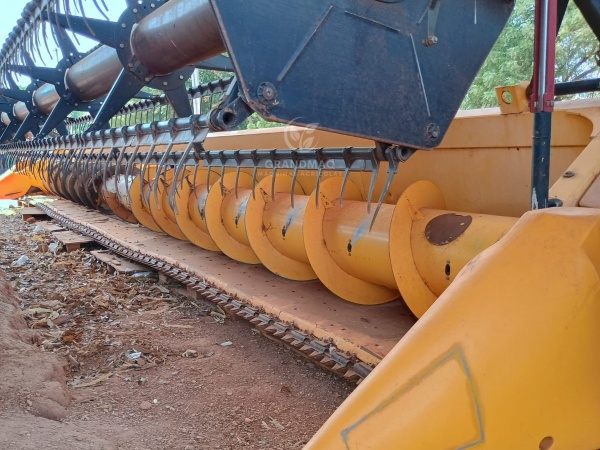 Plataforma New Holland 35 PÉS ano 2011 - 35 PÉS - Implementos para Colheita