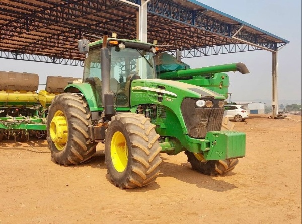 Trator John Deere 7230 J ano 2018 - 7230 J - Máquinas Agrícolas