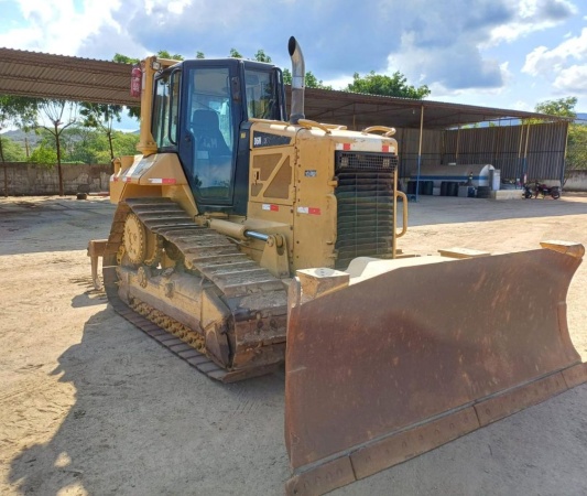 Trator de Esteira Caterpillar D6N XL ano 2013