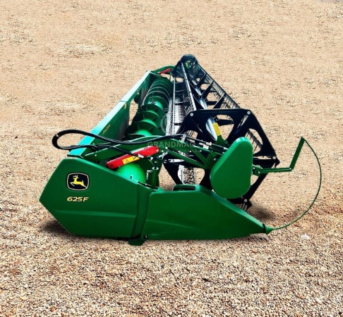 Plataforma John Deere 625 ano 2023