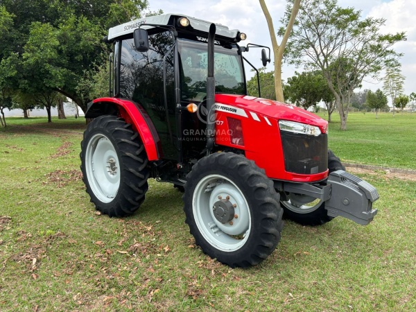 Trator Massey Ferguson MF 4707 ano 2021 - MF 4707 - Máquinas Agrícolas
