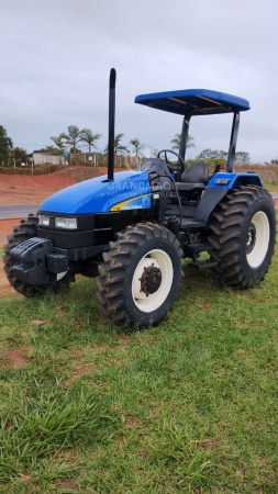 Trator New Holland TL 75E ano 2006