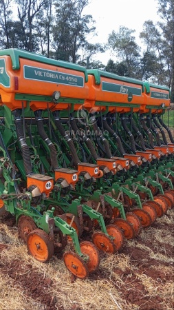 Plantadeira Stara Victoria 4950 ano 2016 - Victoria 4950 - Implementos para Plantio
