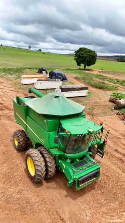 Colheitadeira John Deere  S760 