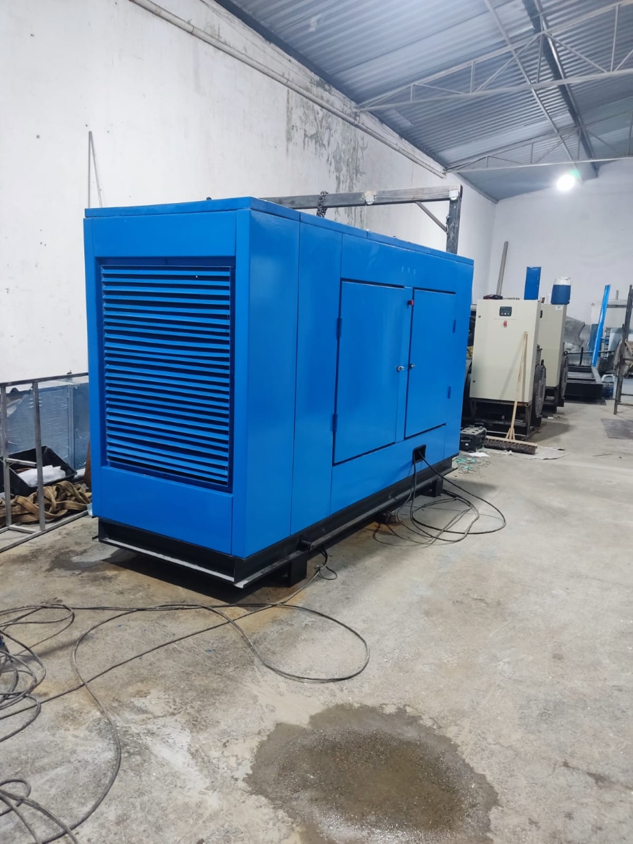Gerador de Energia STEMAC 450 kVA ano 2001