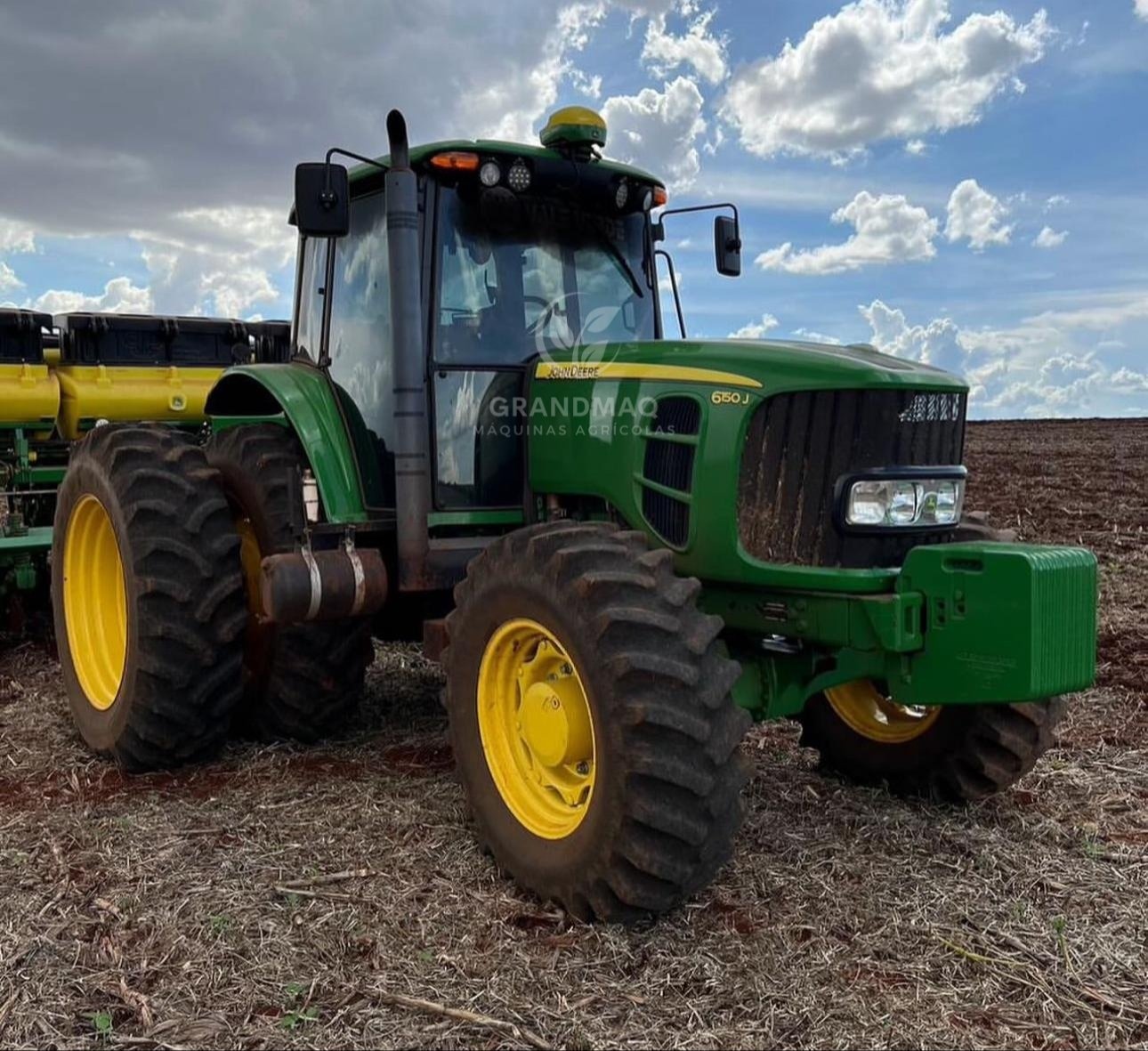 Trator John Deere 6150J ano 2020