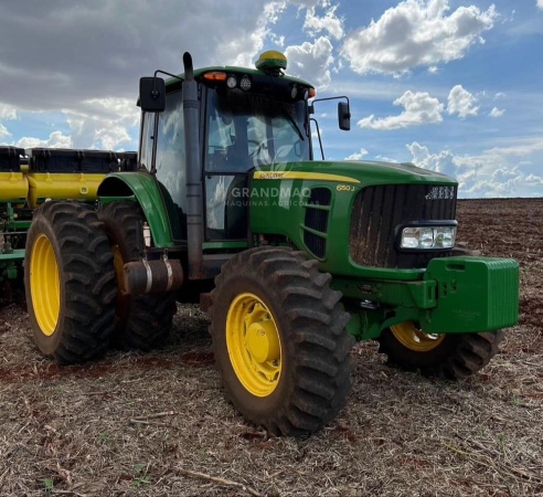 Trator John Deere 6150J ano 2020
