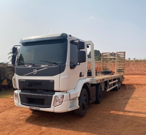 Caminhão Volvo VM330 ano 2022 - VM330 - Caminhões e Carretas