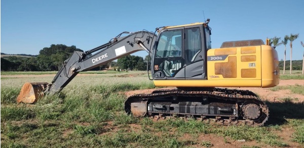 Escavadeira John Deere 200G ano 2021 - 200G - Máquinas de Linha Amarela
