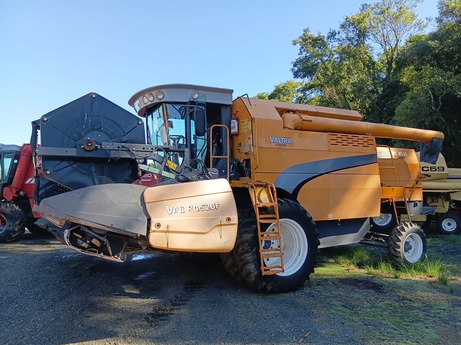 Colheitadeira Valtra BC4500 ano 2011