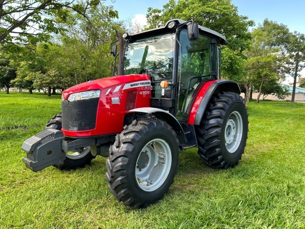 Trator Massey Ferguson MF 4709 ano 2019