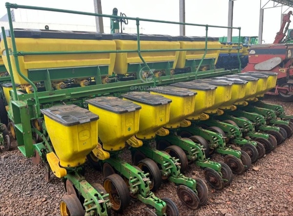 Plantadeira John Deere 1111 ano 2021