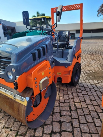 Rolo Compactador Hamm HD 14 VT ano 2024