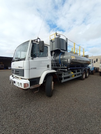 Caminhão Mercedes Benz Atron 2729 ano 2014 - Atron 2729 - Caminhões e Carretas