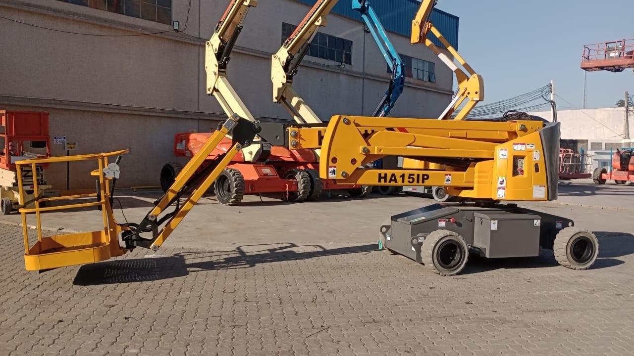 Plataforma HAULOTTE HA 15IP ano 2018