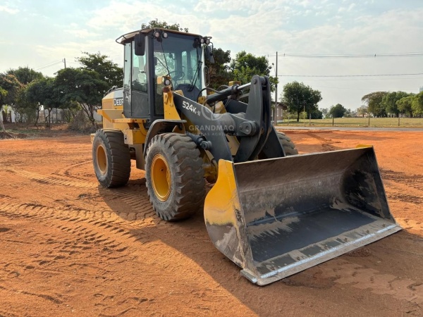 Pá Carregadeira John Deere 524K ano 2018