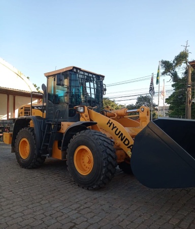 Pá Carregadeira Hyundai HL757 9S ano 2021