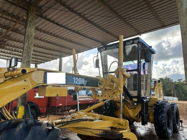 Motoniveladora Caterpillar 120H ano 2009