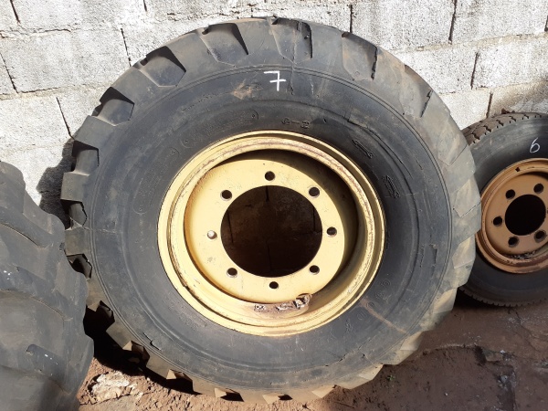 Pá Carregadeira Case W7E