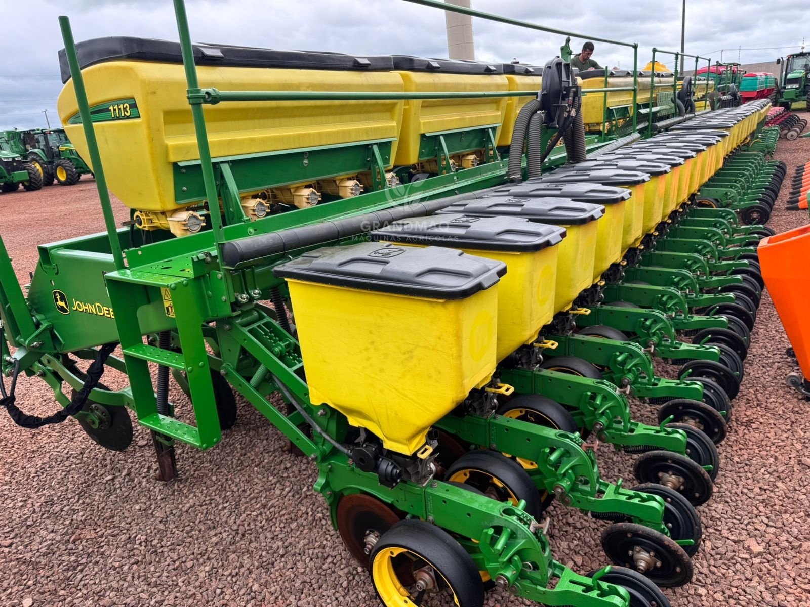 Plantadeira John Deere 1113 ano 2019