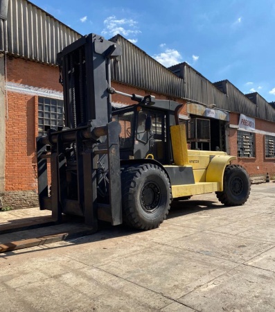 Empilhadeira Hyster H700 ano 2000