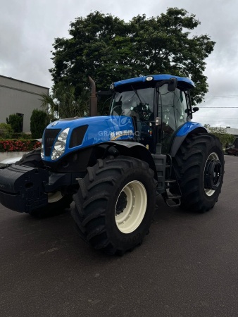 Trator New Holland T7.240 ano 2018