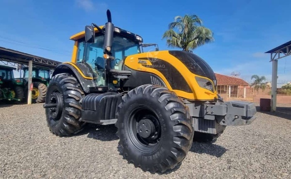 Trator Valtra BH 194 ano 2021