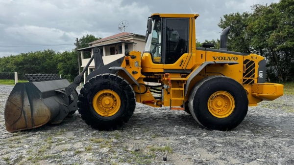 Pá Carregadeira Volvo L110F ano 2016