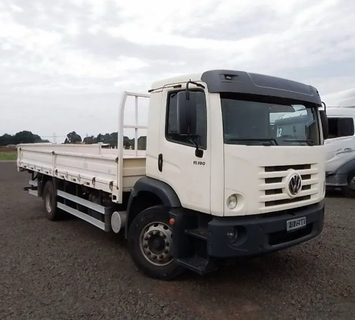 Caminhão Volkswagen 15-190 E ano 2019 - 15-190 E - Caminhões e Carretas
