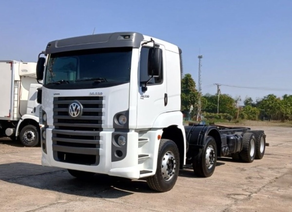 Caminhão Volkswagen 30.330 ano 2022 - 30.330 - Caminhões e Carretas