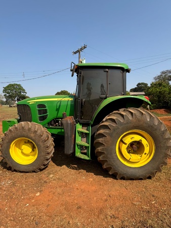 Trator John Deere 6190J