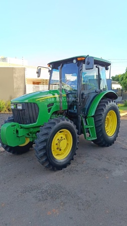 Trator John Deere 5078 E ano 2017