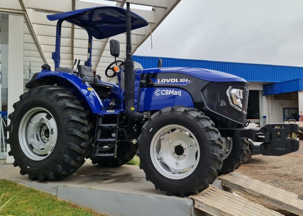 Trator LOVOL TH 904 ano 2024