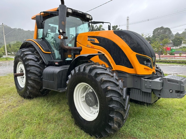 Trator Valtra BH 194 HiTech ano 2022