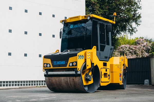 Rolo Compactador XCMG XD103 ano 2025