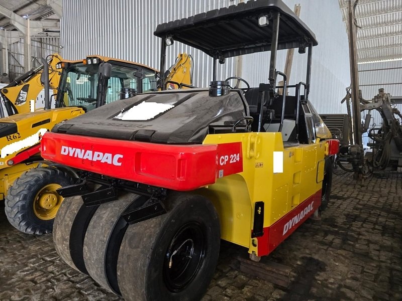 Rolo Compactador Dynapac CP224 ano 6975