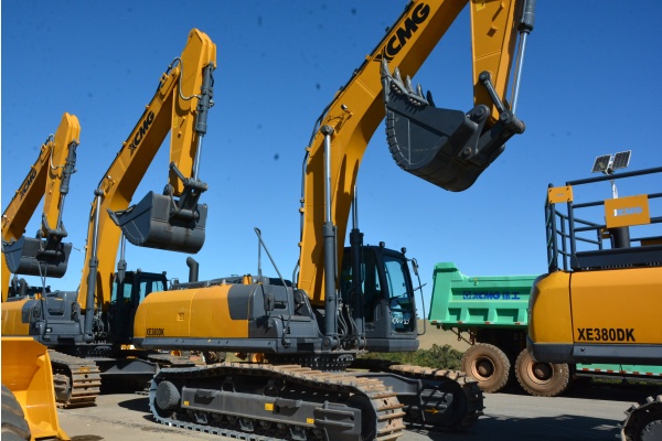 Escavadeira XCMG XE380DK ano 2025